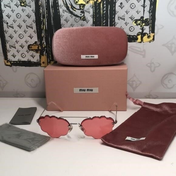 💯- New Authentic MIU MIU MU57U Irregular-Frame Sunglasses - Picture 6 of 14